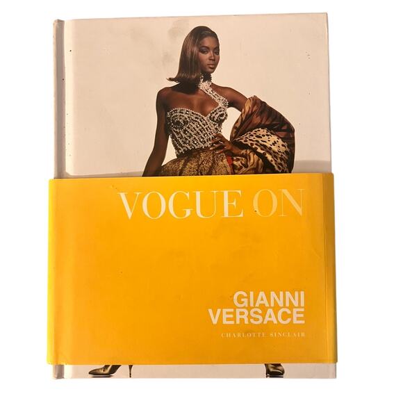 Vogue on Gianni Versace by Charlotte Sinclair. 2017 Hardcover - Picture 1 of 11